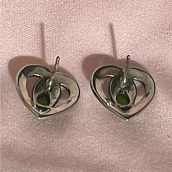 Elegant Heart-Shaped Sterling Silver and Peridot Earrings - Picture 6 of 6